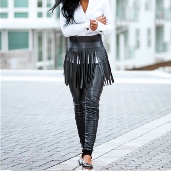 BCBG Accessories - BCBG Coachella Black Contour Fringe Skirt Belt New